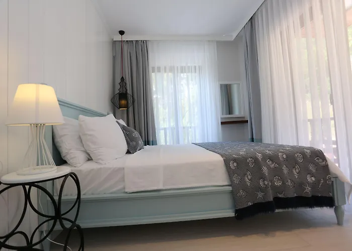 Alp Pinehill اكياكا